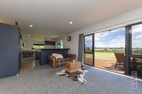 Photo of property in 118 Cottle Road, Taupaki, Henderson, 0782