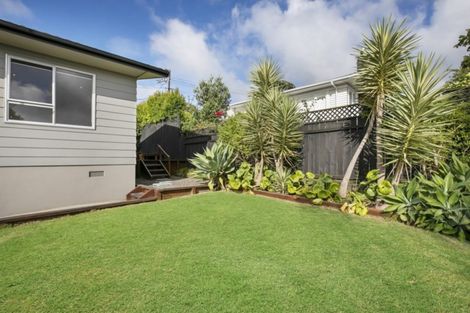 Photo of property in 37b Salisbury Road, Birkdale, Auckland, 0626