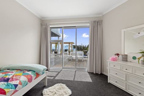 Photo of property in 402 Paremoremo Road, Paremoremo, Auckland, 0632