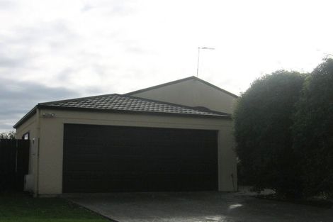 Photo of property in 48 Dalfield Place, Highbury, Palmerston North, 4412