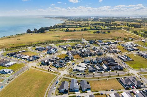 Photo of property in 17 Uatoto Road, Clarks Beach, 2122