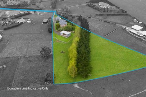 Photo of property in 35 Oram Drive, Turitea, Palmerston North, 4472