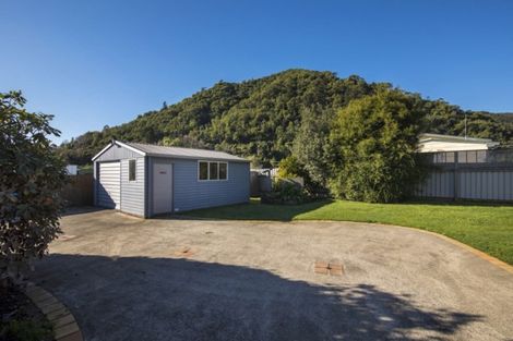 Photo of property in 54c Devon Street, Picton, 7220