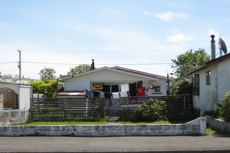 Photo of property in 300 Palmerston Street, Westport, 7825