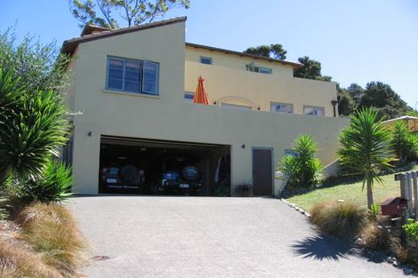Photo of property in 18 Glenreagh Place, Torbay, Auckland, 0630