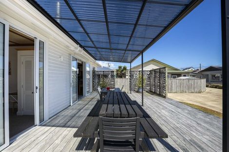 Photo of property in 7b French Street, Moturoa, New Plymouth, 4310