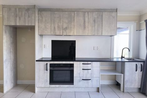 Photo of property in 1 Rubens Lane, West Harbour, Auckland, 0618