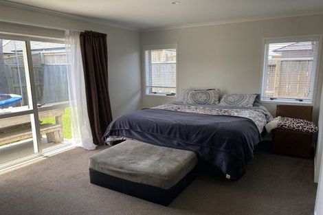 Photo of property in 32 Harding Drive, Papamoa Beach, Papamoa, 3118