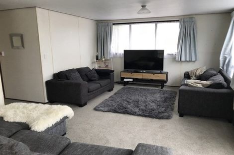 Photo of property in 16 Sequoia Place, Pukete, Hamilton, 3200