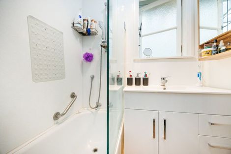 Photo of property in 8 Easton Street, Foxton, 4814