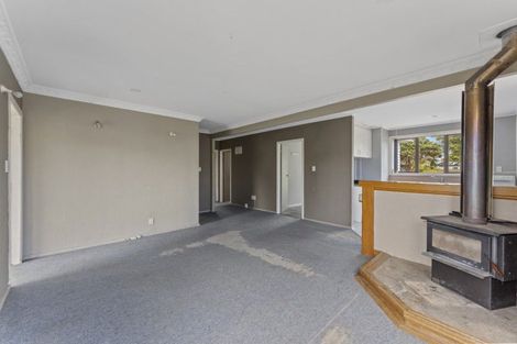 Photo of property in 2 Gibson Crescent, Naenae, Lower Hutt, 5011