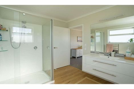 Photo of property in 7 Fernbird Grove, Kerikeri, 0294