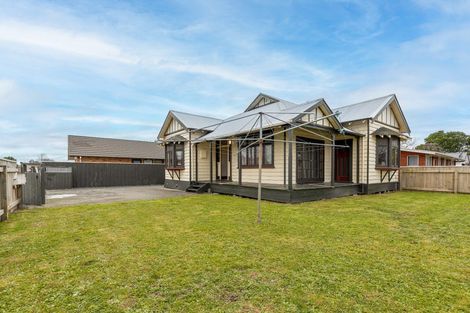Photo of property in 19 Ward Street, Palmerston North, 4414