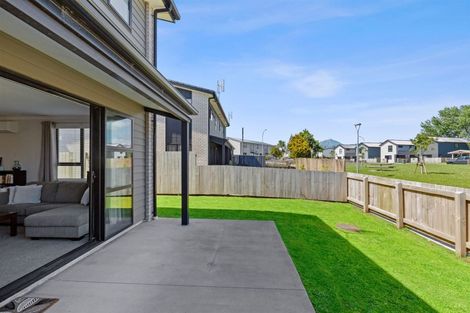 Photo of property in 11 Discovery Place, Marfell, New Plymouth, 4310