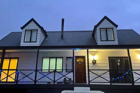 Photo of property in 8 Sandgate Avenue, Botany Downs, Auckland, 2010