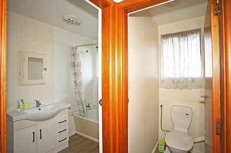 Photo of property in 2/28 Peer Street, Upper Riccarton, Christchurch, 8041