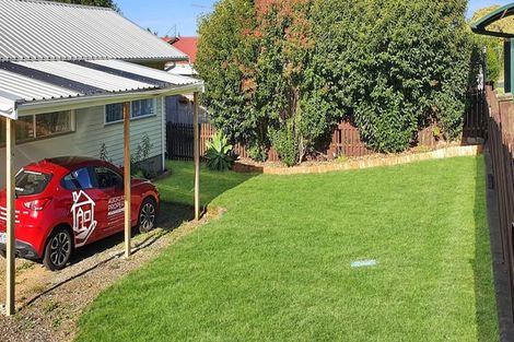 Photo of property in 91 Coronation Road, Mangere Bridge, Auckland, 2022