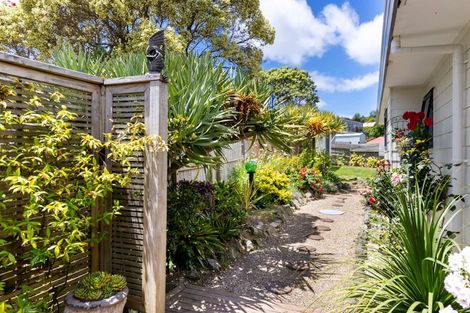 Photo of property in 30 Gerontius Lane, Snells Beach, 0920