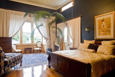 Photo of property in Mchardy Homestead, 11 Bracken Street, Hospital Hill, Napier, 4110