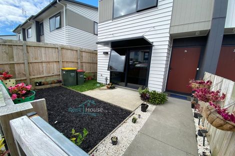 Photo of property in 36 Matawhanga Drive, Wattle Downs, Auckland, 2103