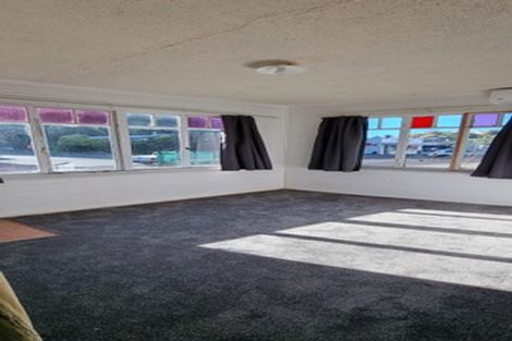 Photo of property in 80 Shakespeare Road, Bluff Hill, Napier, 4110