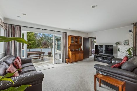 Photo of property in 46 Normanton Street, Glenfield, Auckland, 0629