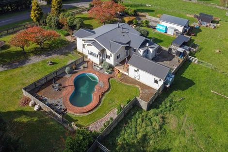 Photo of property in 2 Aerodrome Road, Dannevirke, 4972