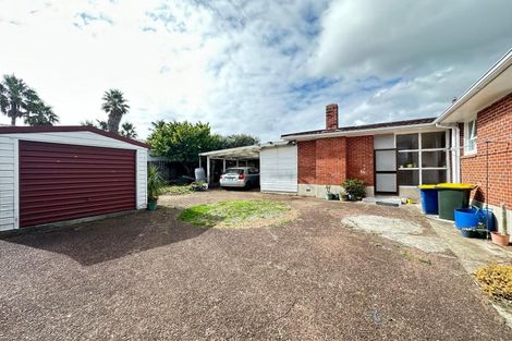 Photo of property in 1/204 Edmonton Road, Te Atatu South, Auckland, 0610