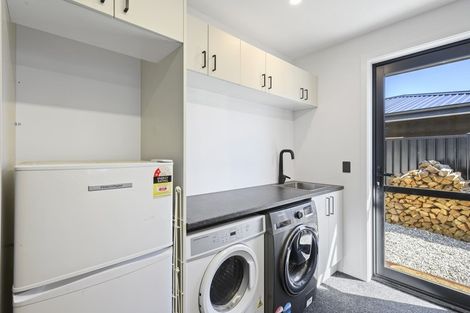 Photo of property in 23 Kingfisher Crescent, Albert Town, Wanaka, 9305