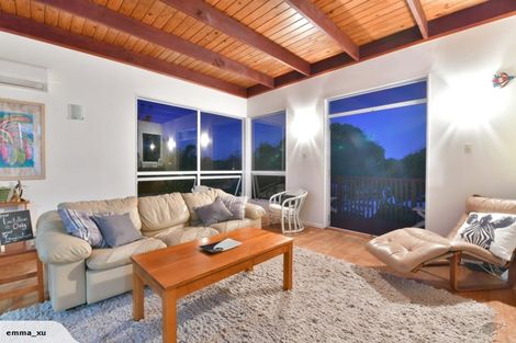 Photo of property in 5 Mayfair Crescent, Mairangi Bay, Auckland, 0630