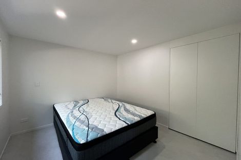 Photo of property in 15a Aronia Way, Goodwood Heights, Auckland, 2105