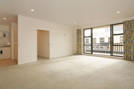 Photo of property in 62 Kereru Drive, Turitea, Palmerston North, 4472