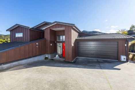 Photo of property in 98 Kirton Drive, Riverstone Terraces, Upper Hutt, 5018