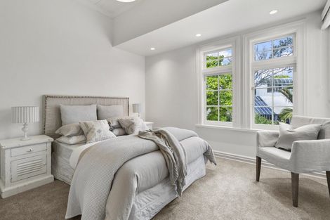 Photo of property in 1 Grove Road, Devonport, Auckland, 0624