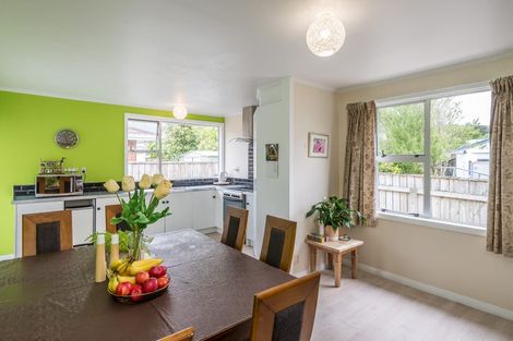 Photo of property in 2/147 Stokes Valley, Stokes Valley, Lower Hutt, 5019