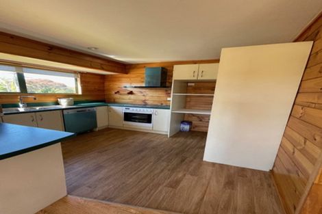 Photo of property in 30a Vera Road, Te Atatu South, Auckland, 0610