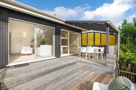 Photo of property in 13 Kauri Road, Birkenhead, Auckland, 0626