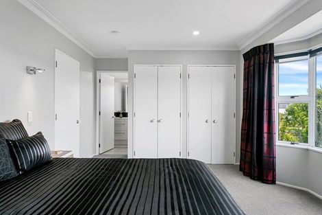 Photo of property in 2 Golders Place, Richmond Heights, Taupo, 3330