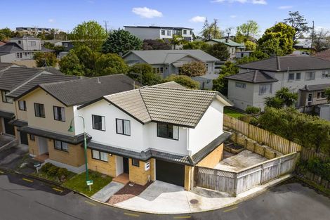 Photo of property in 1/2 Arawa Street, New Lynn, Auckland, 0600