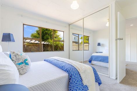 Photo of property in 30 County Road, Torbay, Auckland, 0630