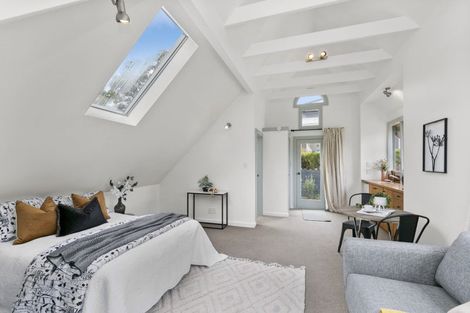 Photo of property in 51 Simla Crescent, Khandallah, Wellington, 6035