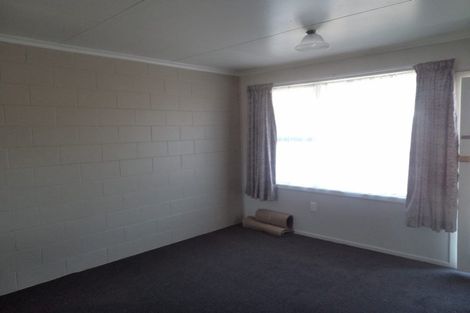 Photo of property in 2/7 Cameron Street, Papakura, 2110
