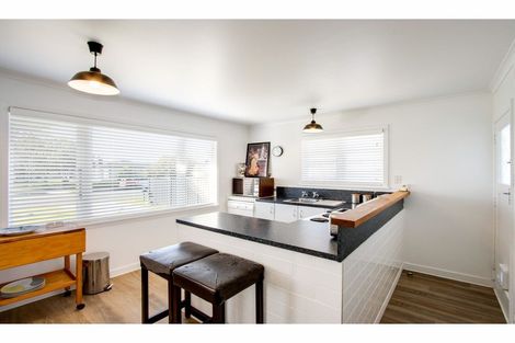 Photo of property in 33 Allen Berry Avenue, Pirimai, Napier, 4112