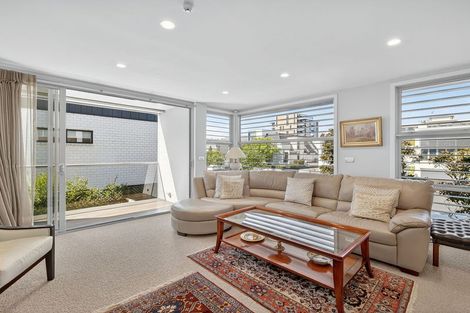 Photo of property in 2/31 Chester Street West, Christchurch Central, Christchurch, 8013