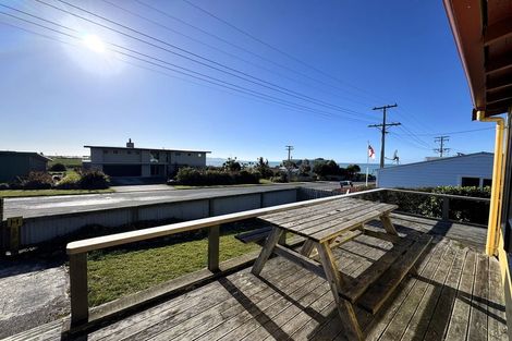 Photo of property in 7 Rimu Street, Kaka Point, Balclutha, 9271