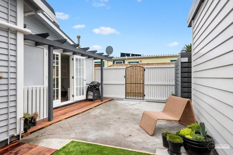 Photo of property in 8 Bolton Street, Petone, Lower Hutt, 5012