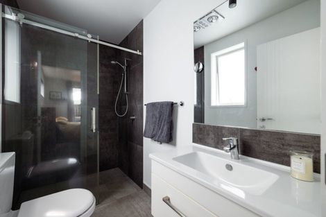 Photo of property in 28 Marion Crescent, Papamoa Beach, Papamoa, 3118