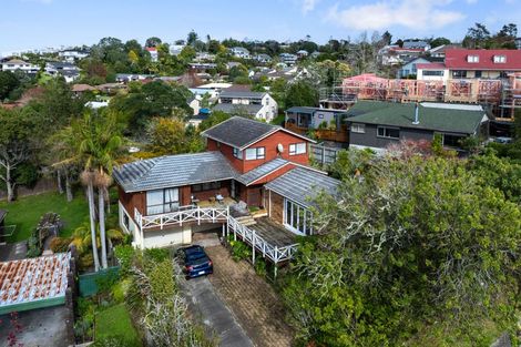 Photo of property in 121 Oaktree Avenue, Browns Bay, Auckland, 0630