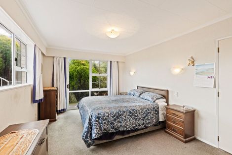 Photo of property in 9 Kapu Grove, Whalers Gate, New Plymouth, 4310