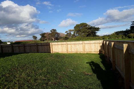 Photo of property in 1 Frood Street, Bulls, 4818